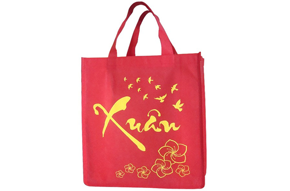 Túi vải không dệt đựng quà Tết – “Vải không dệt Kinh Bắc”