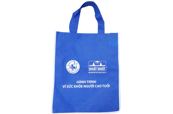 Túi vải không dệt ép nhiệt quai xách – “Vải không dệt Kinh Bắc”