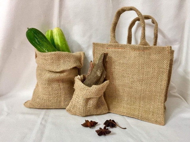 Vải bố là gì? Ưu nhược điểm và ứng dụng của túi vải bố